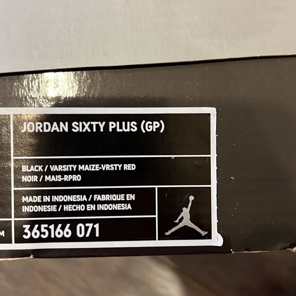 Nike Jordan Sixty Plus Gift Pack Set Shoes Sneakers Hat new Baby Infant 4C